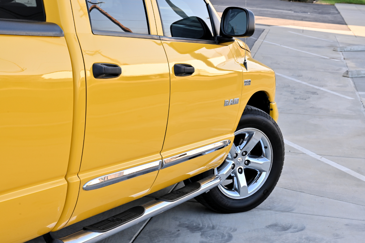 Dodge Ram 1500 2WD Quad Cab 140.5" SLT 2008