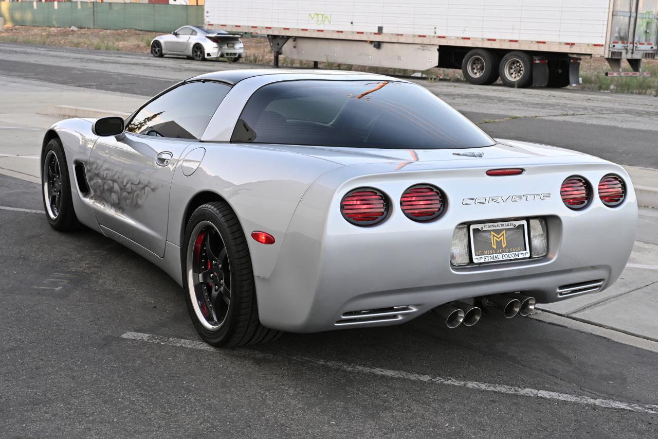 Chevrolet Corvette Coupe 2003
