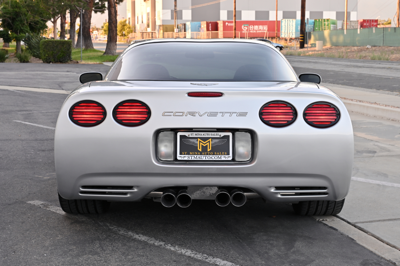 Chevrolet Corvette Coupe 2003