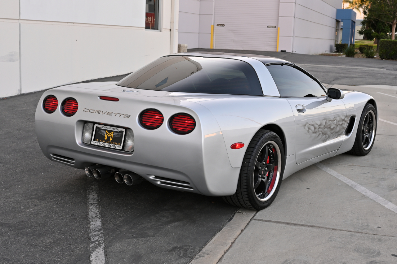 Chevrolet Corvette Coupe 2003