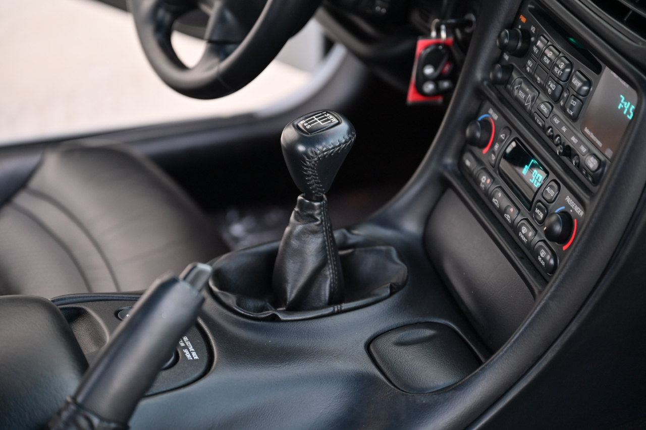 Chevrolet Corvette Coupe 2003