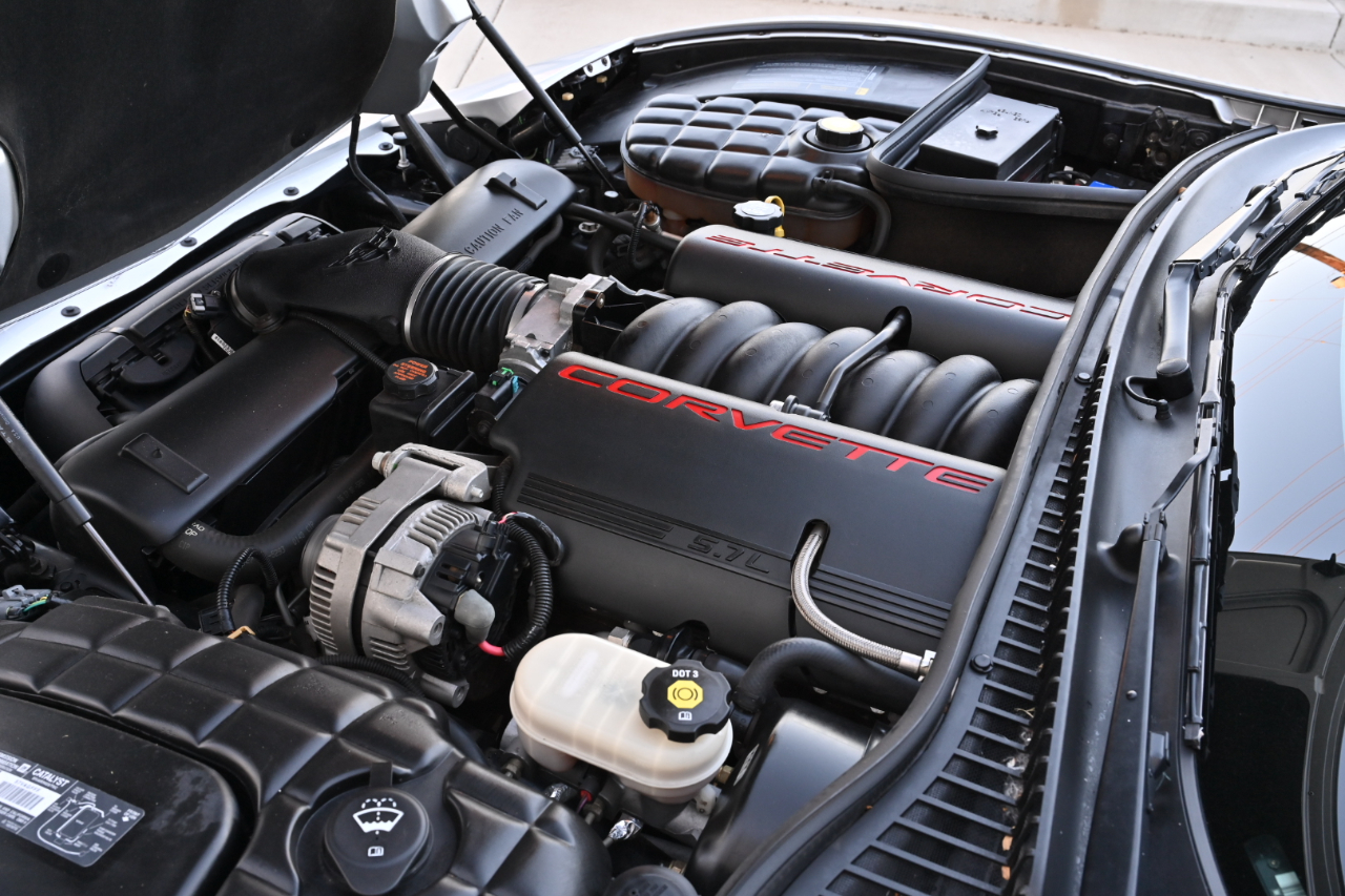 Chevrolet Corvette Coupe 2003