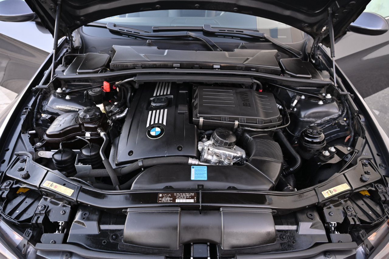 BMW 3 Series 335i Coupe 2008