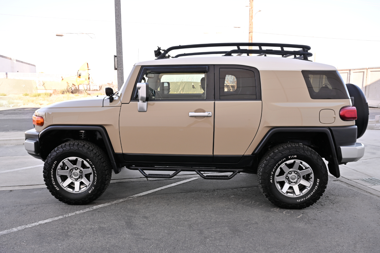 Toyota FJ Cruiser 4WD 2014
