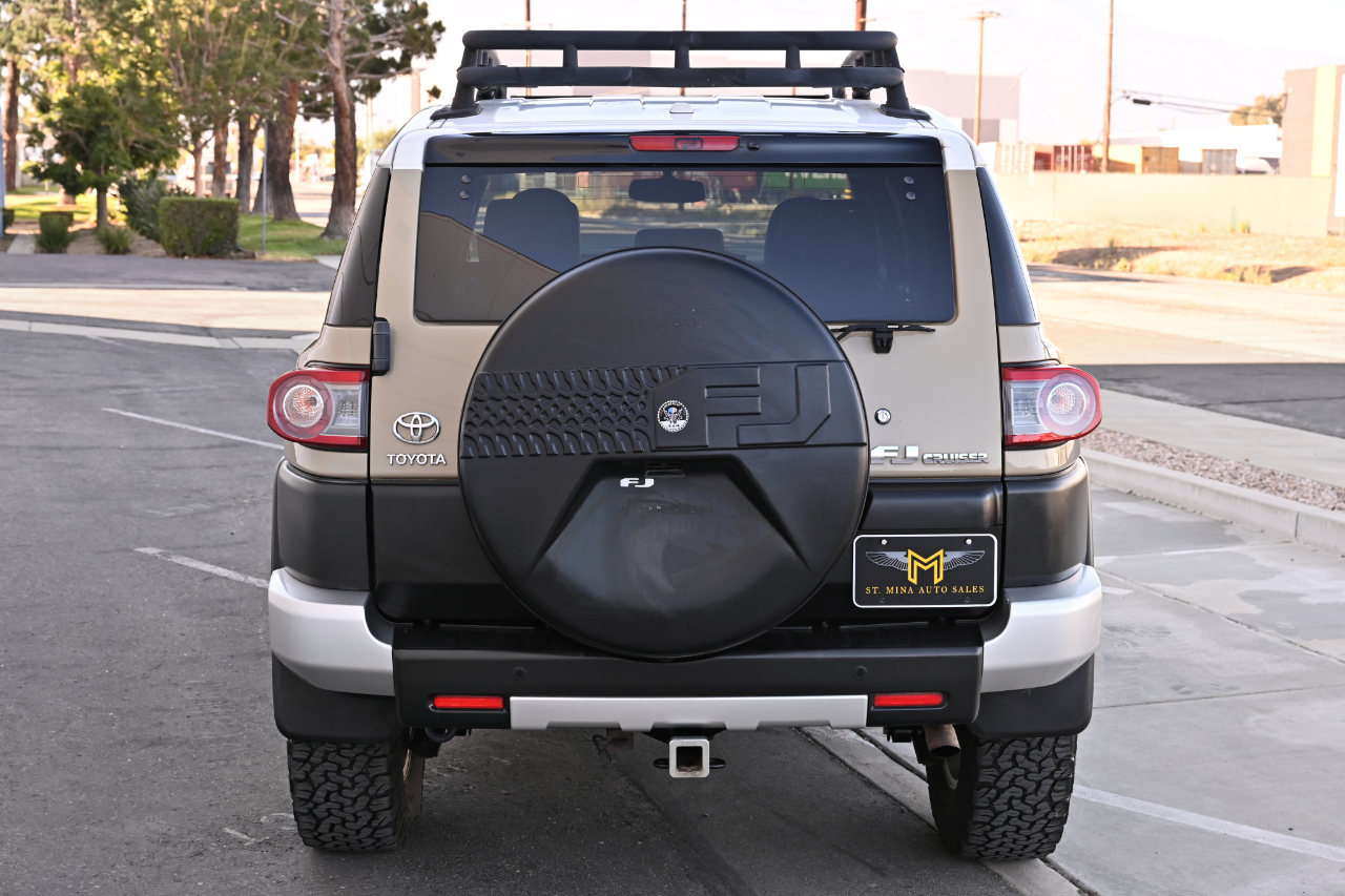 Toyota FJ Cruiser 4WD 2014
