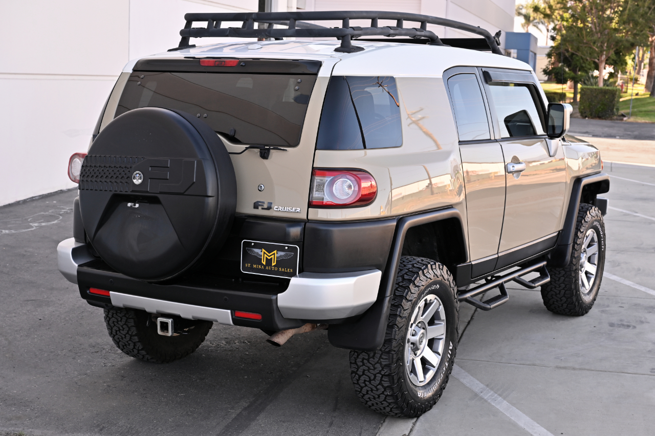 Toyota FJ Cruiser 4WD 2014