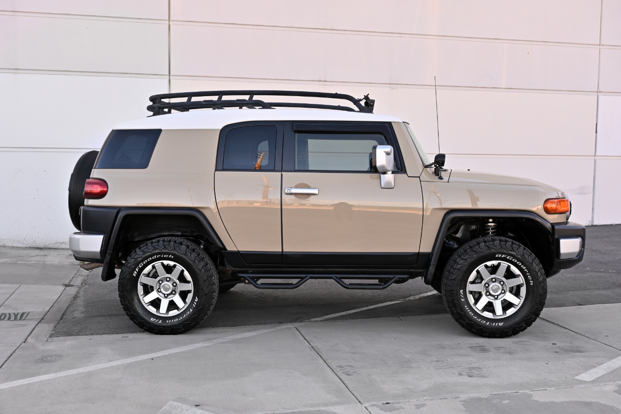 Toyota FJ Cruiser 4WD 2014