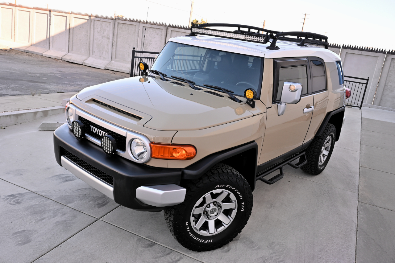 Toyota FJ Cruiser 4WD 2014