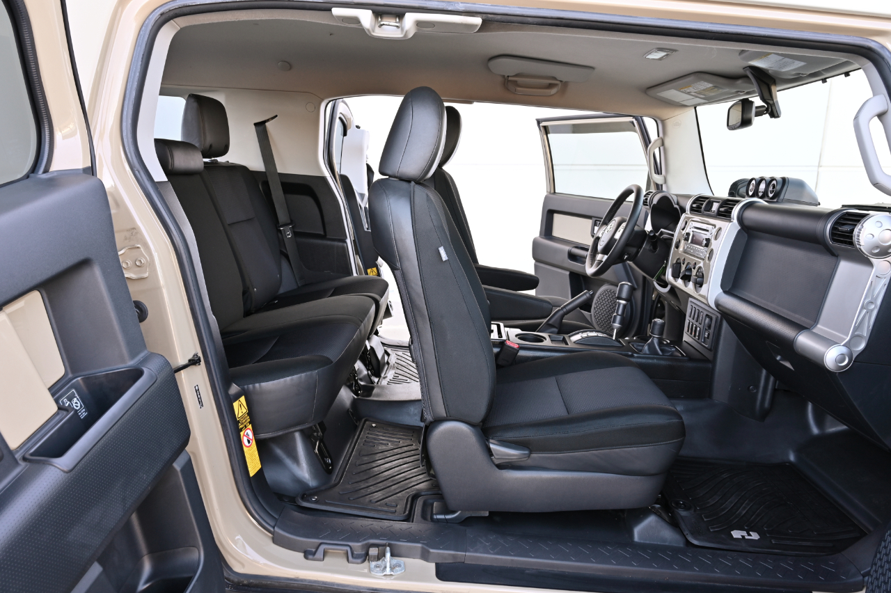Toyota FJ Cruiser 4WD 2014