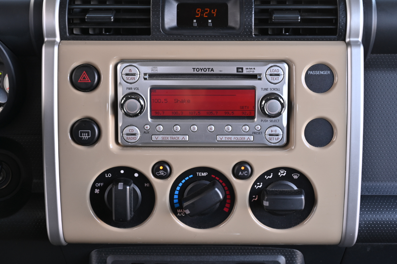 Toyota FJ Cruiser 4WD 2014