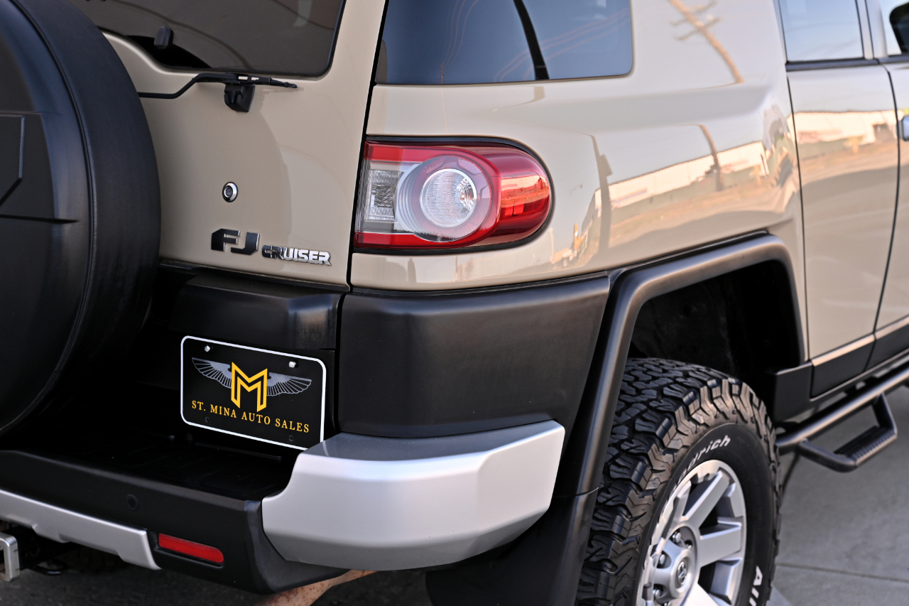 Toyota FJ Cruiser 4WD 2014