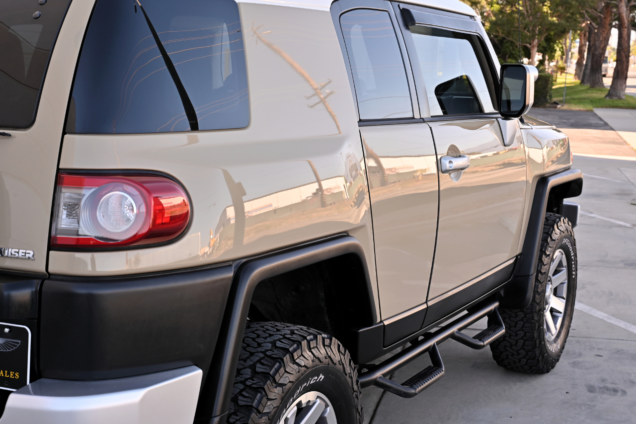 Toyota FJ Cruiser 4WD 2014