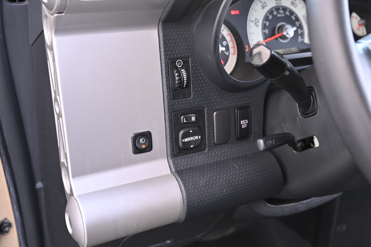 Toyota FJ Cruiser 4WD 2014