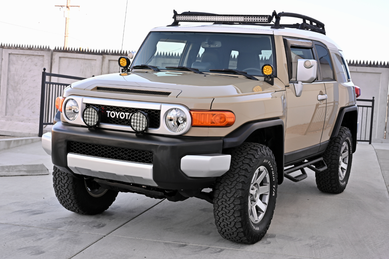 Toyota FJ Cruiser 4WD 2014