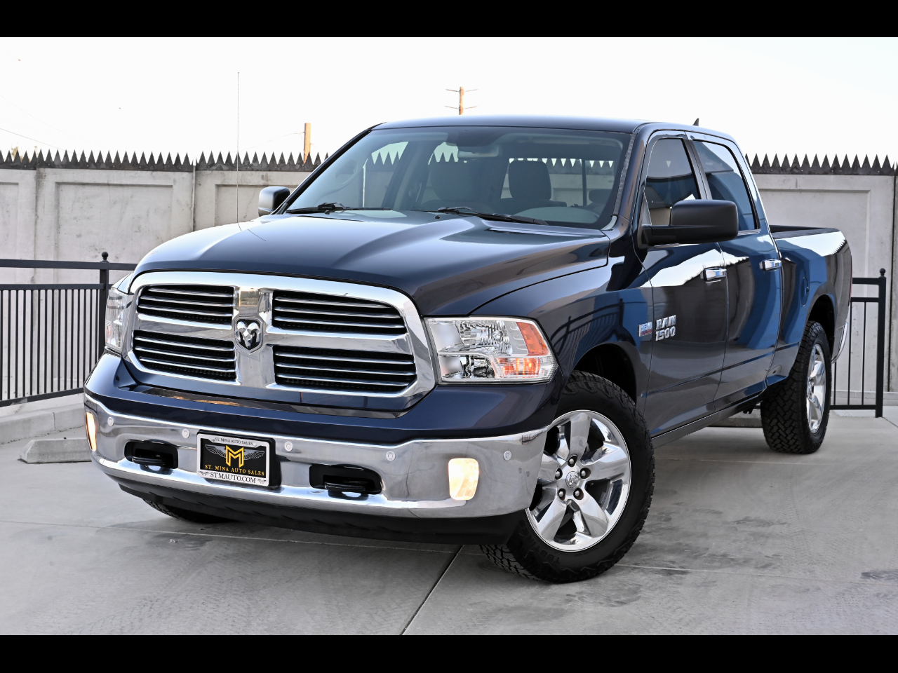 2015 RAM 1500 4WD Crew Cab Big Horn