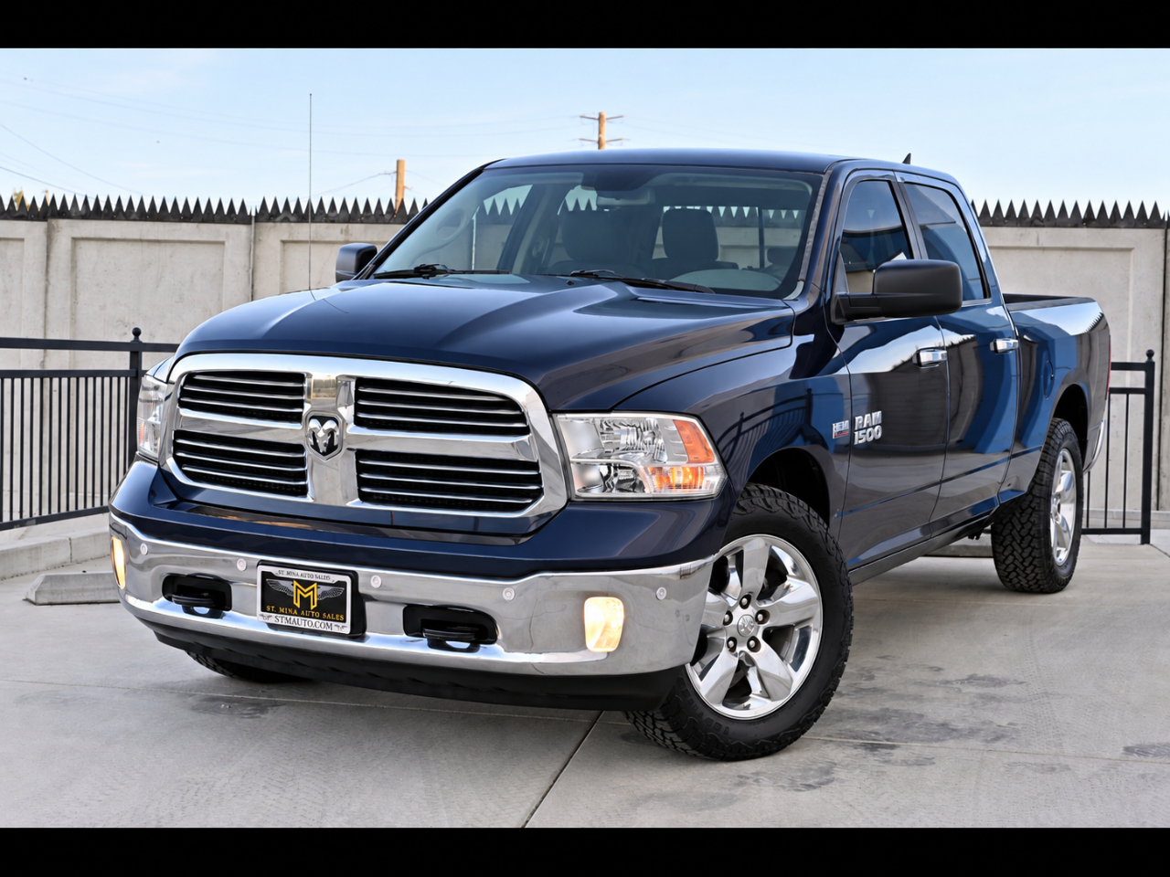 2015 RAM 1500 4WD Crew Cab Big Horn