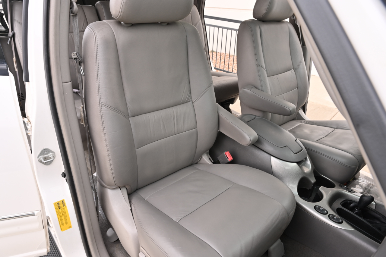 Toyota Sequoia Limited 4WD 2002