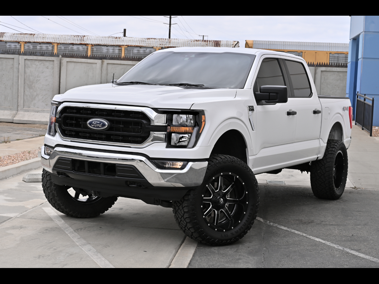 2023 Ford F-150 XLT 4WD SuperCrew 5.5'