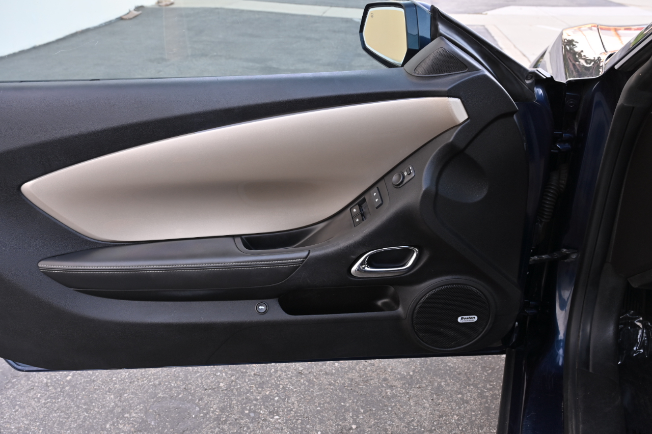 Chevrolet Camaro 2SS Coupe 2012