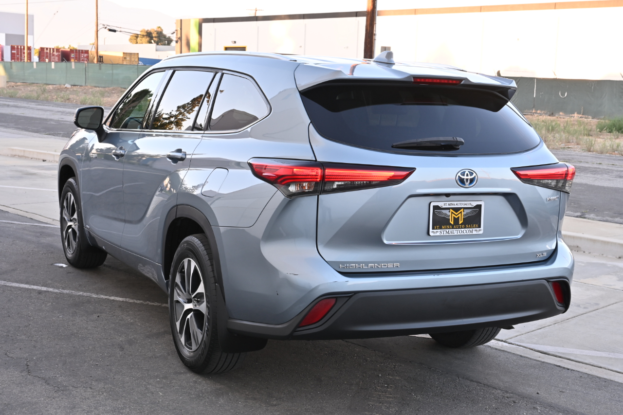Toyota Highlander  2021