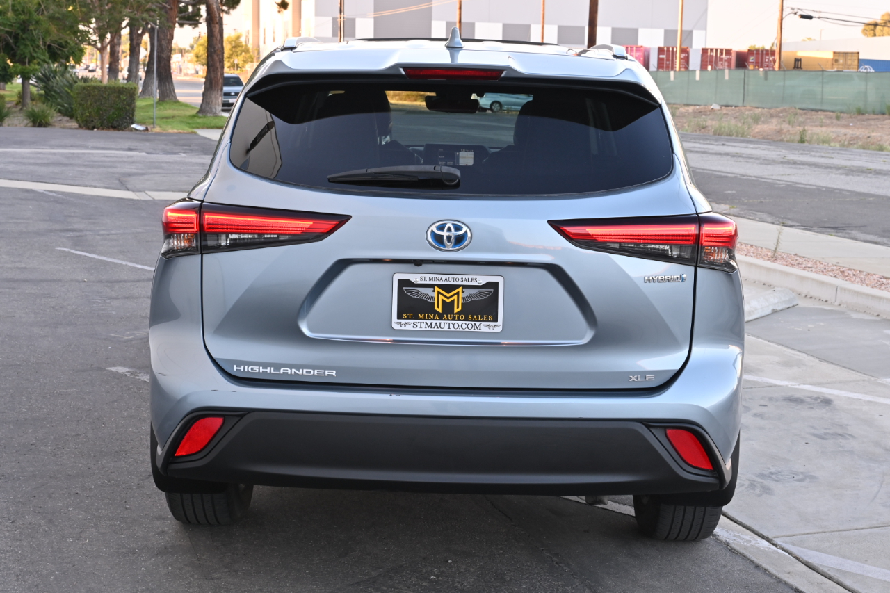 Toyota Highlander  2021