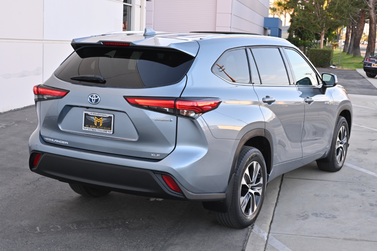 Toyota Highlander  2021