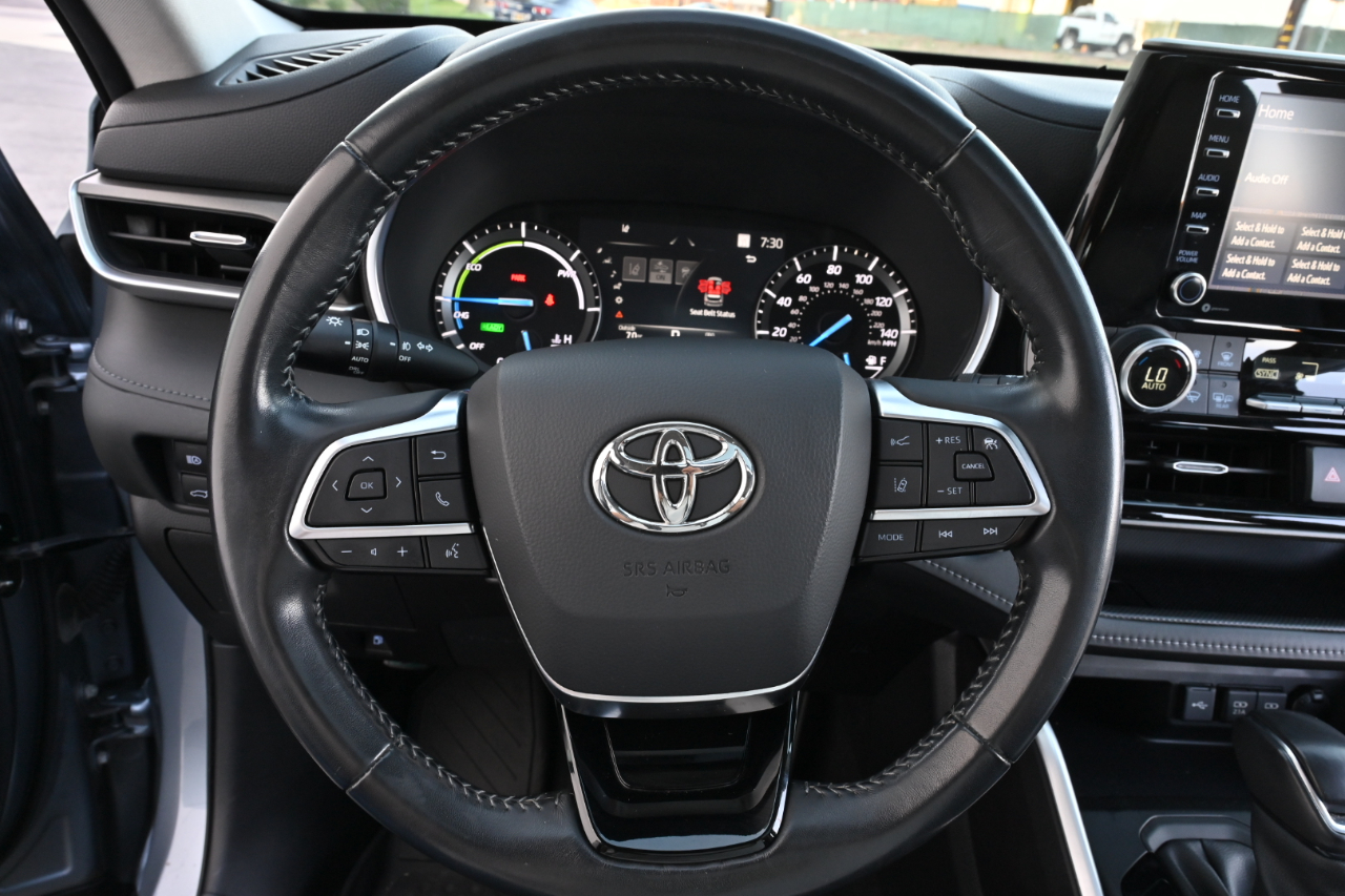 Toyota Highlander  2021