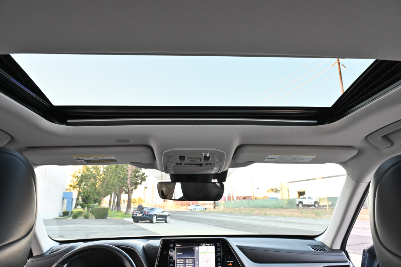 Toyota Highlander  2021