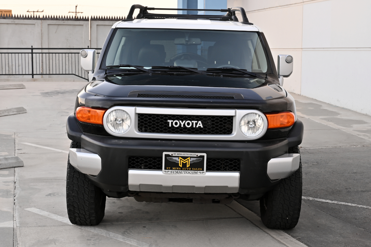 Toyota FJ Cruiser 4WD 2011