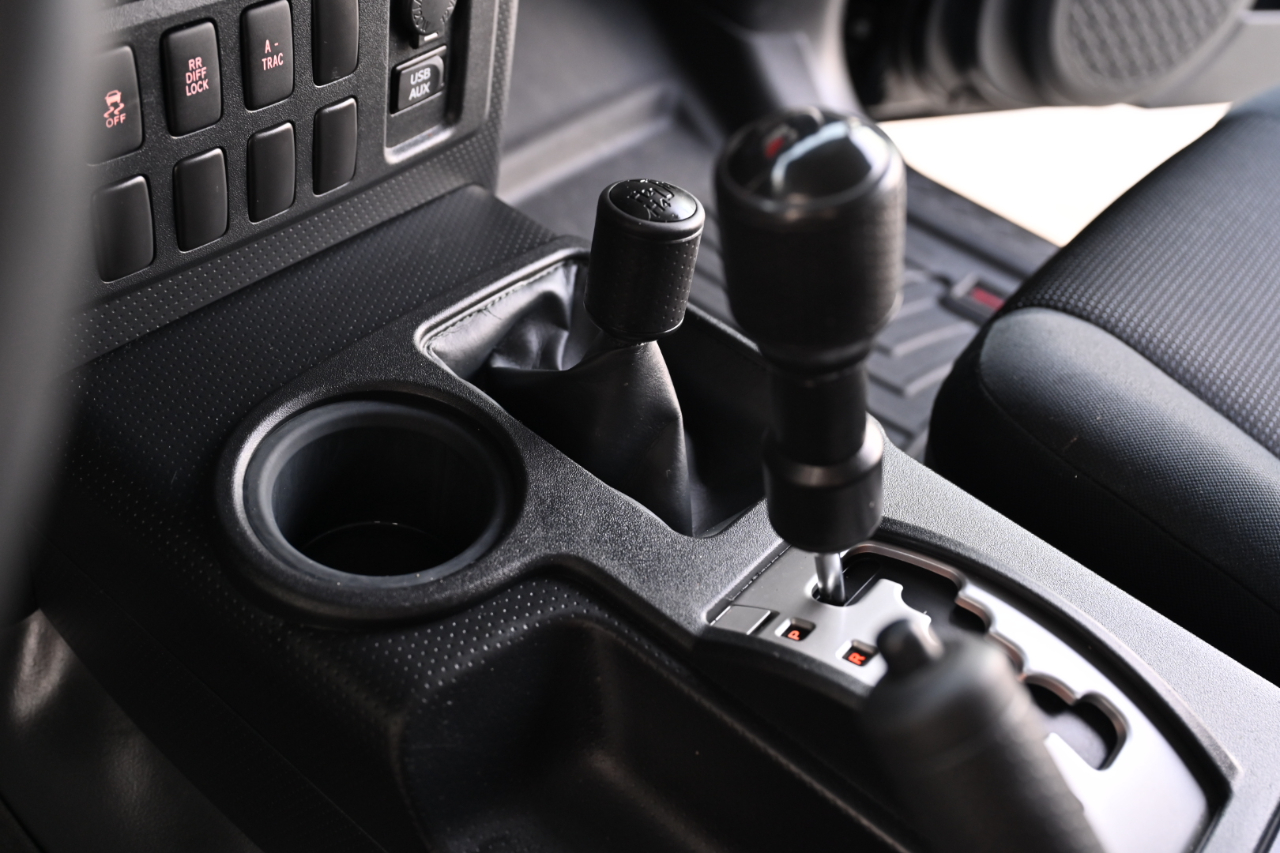 Toyota FJ Cruiser 4WD 2011