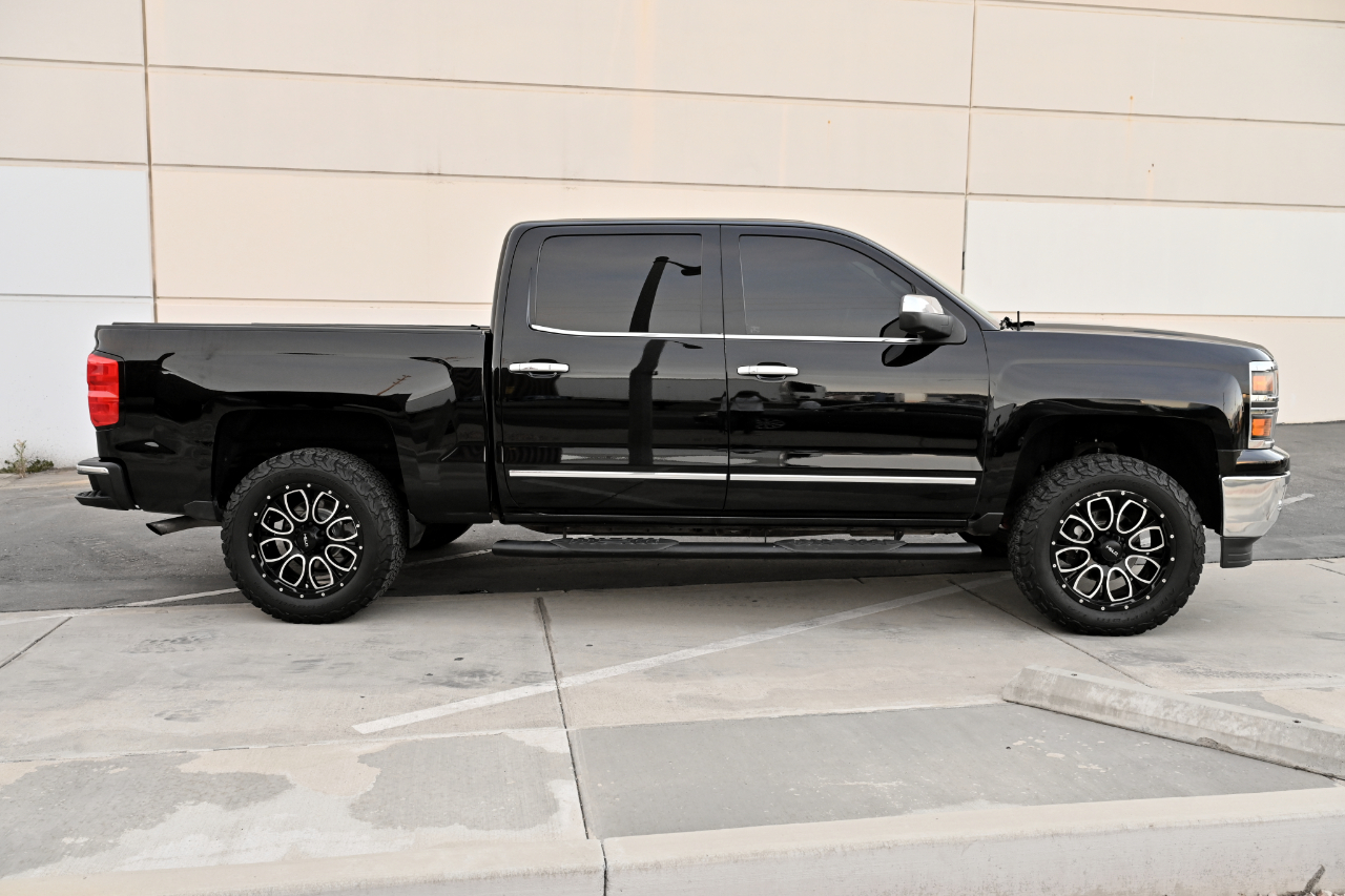 View vehicle photo 7