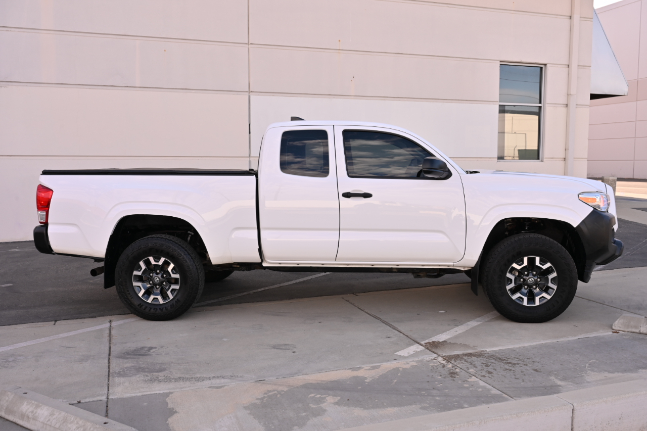 Toyota Tacoma  2017
