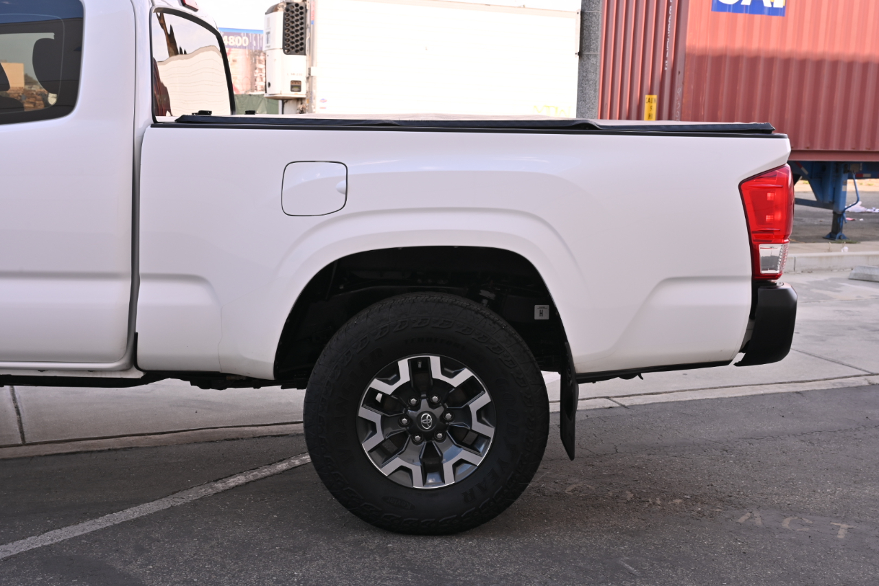 Toyota Tacoma  2017