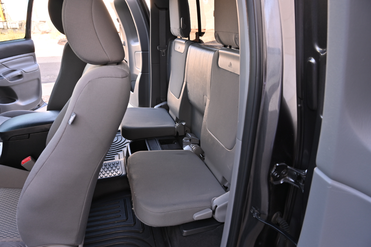 Toyota Tacoma  2015