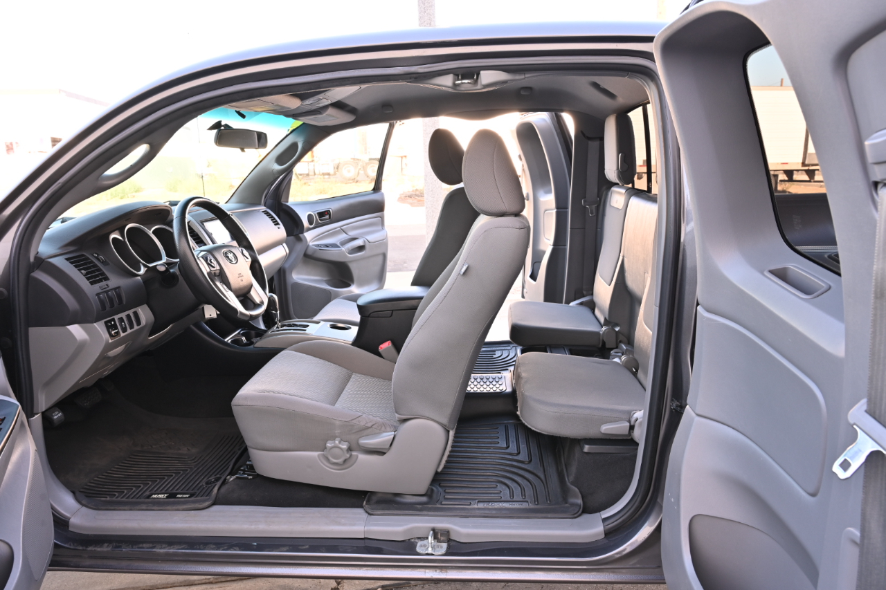 Toyota Tacoma  2015