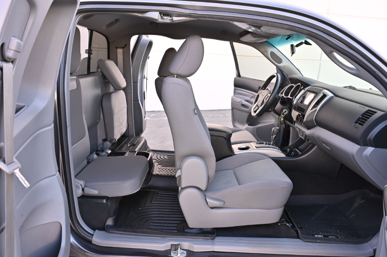 Toyota Tacoma  2015