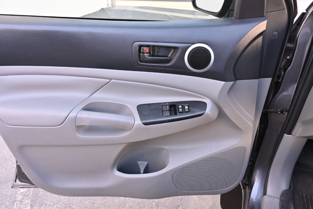 Toyota Tacoma  2015