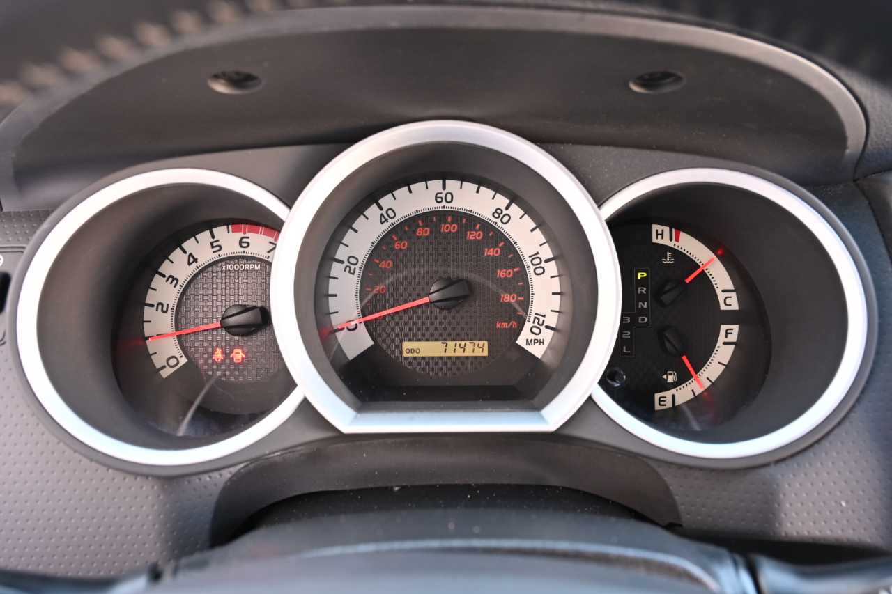 Toyota Tacoma  2015