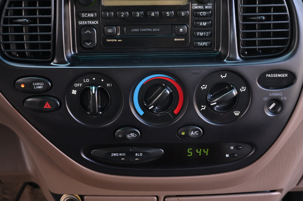 Toyota Tundra  2001
