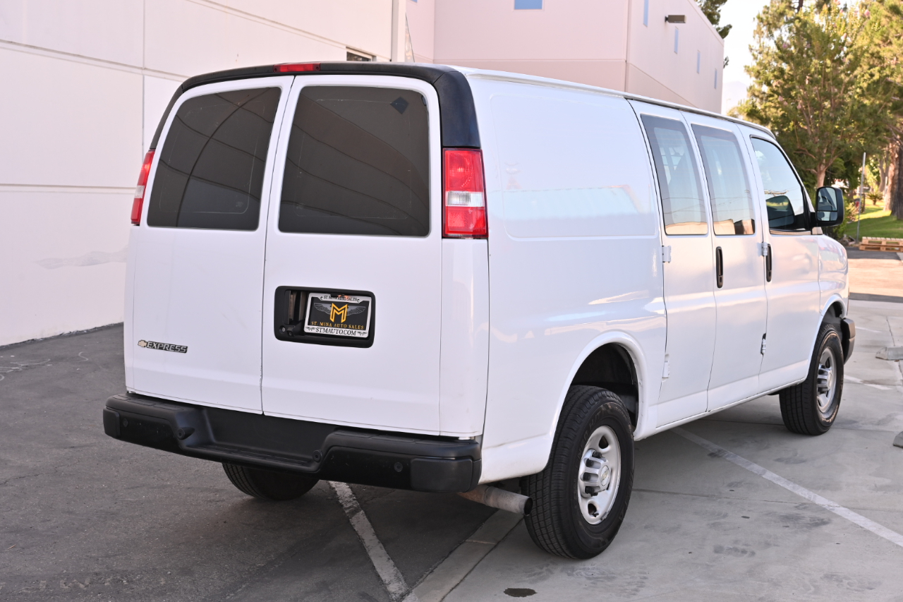 Chevrolet Express Cargo Van  2022
