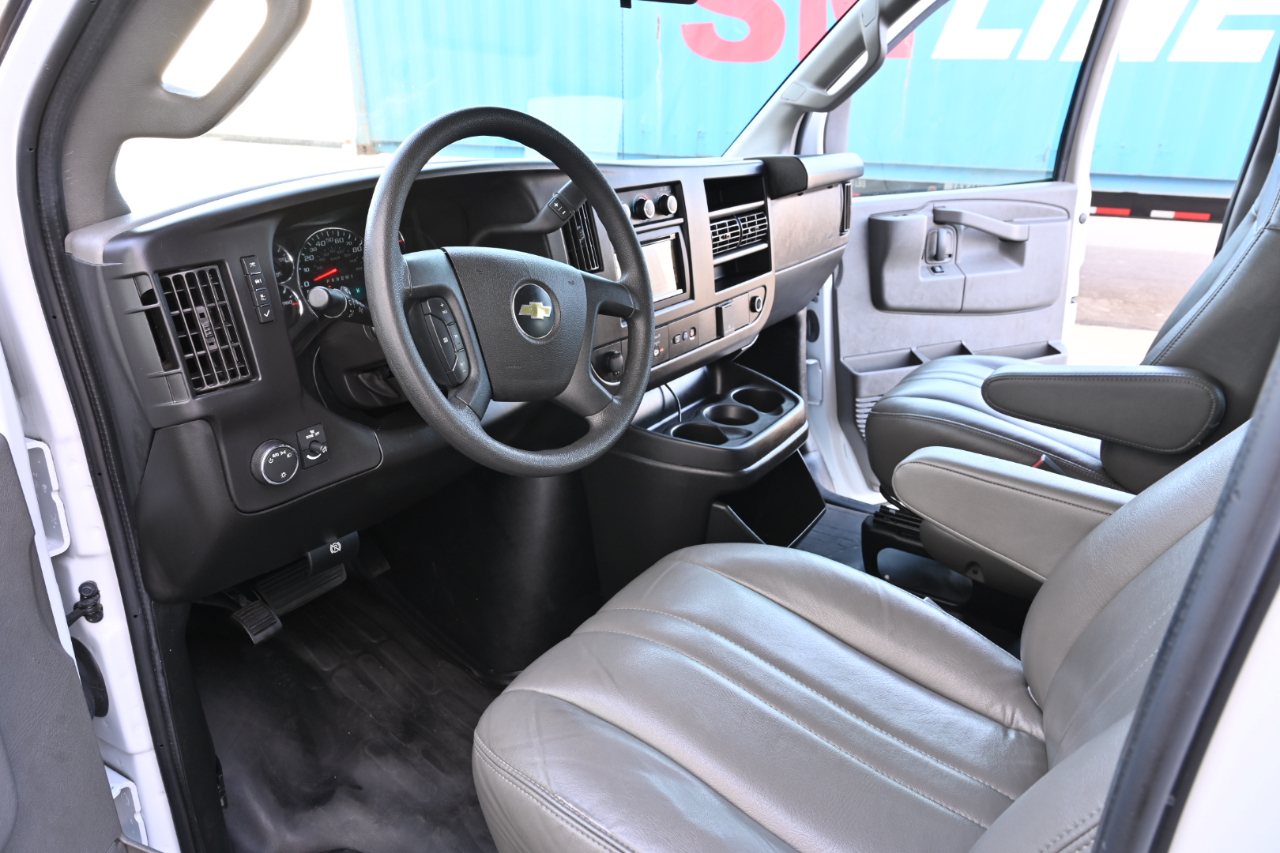 Chevrolet Express Cargo Van  2022