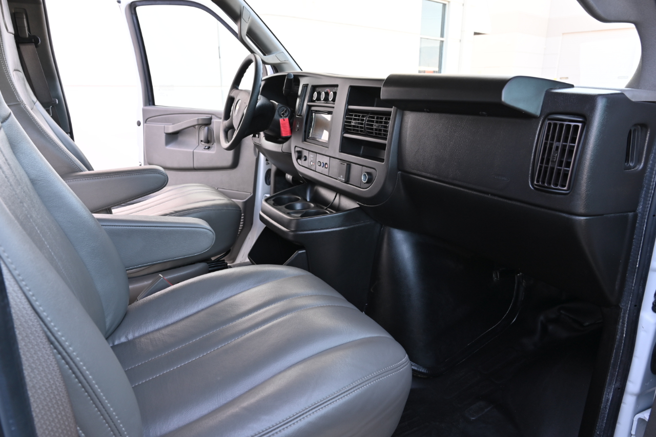 Chevrolet Express Cargo Van  2022