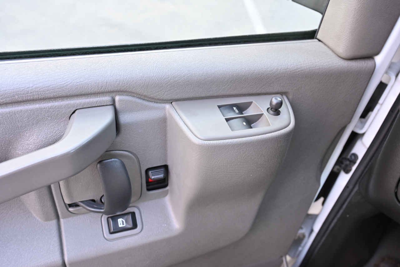 Chevrolet Express Cargo Van  2022