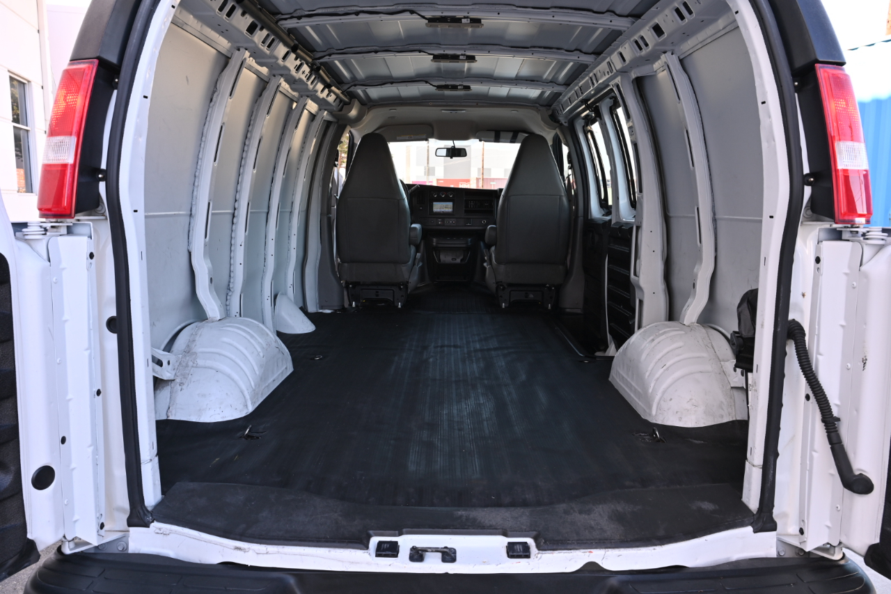 Chevrolet Express Cargo Van  2022