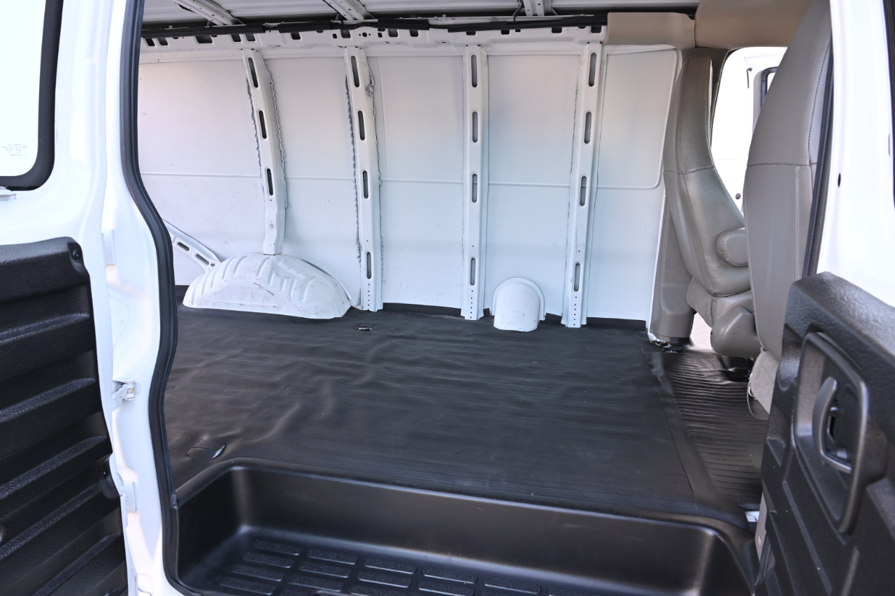 Chevrolet Express Cargo Van  2022