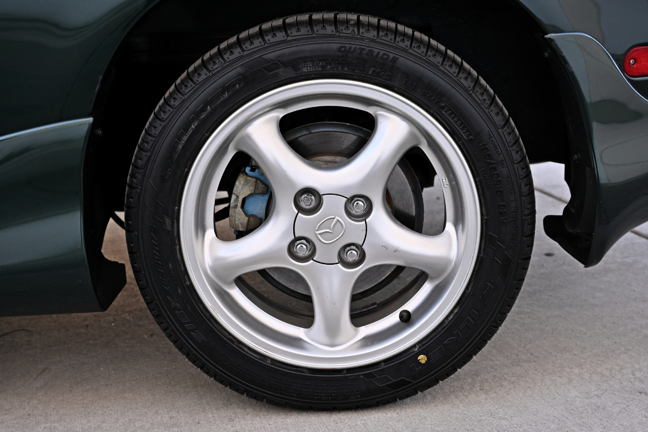 Mazda MX-5 Miata  2002