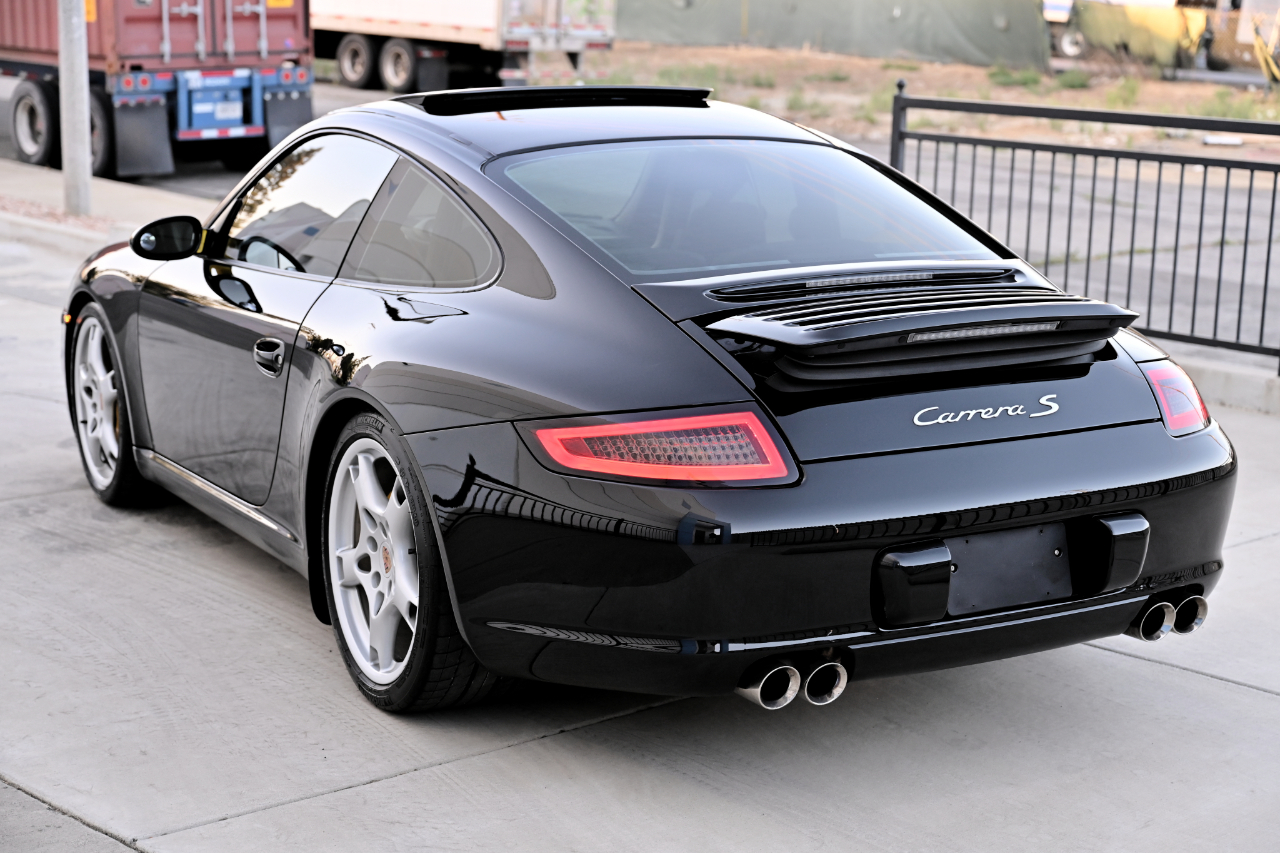 Porsche 911  2005