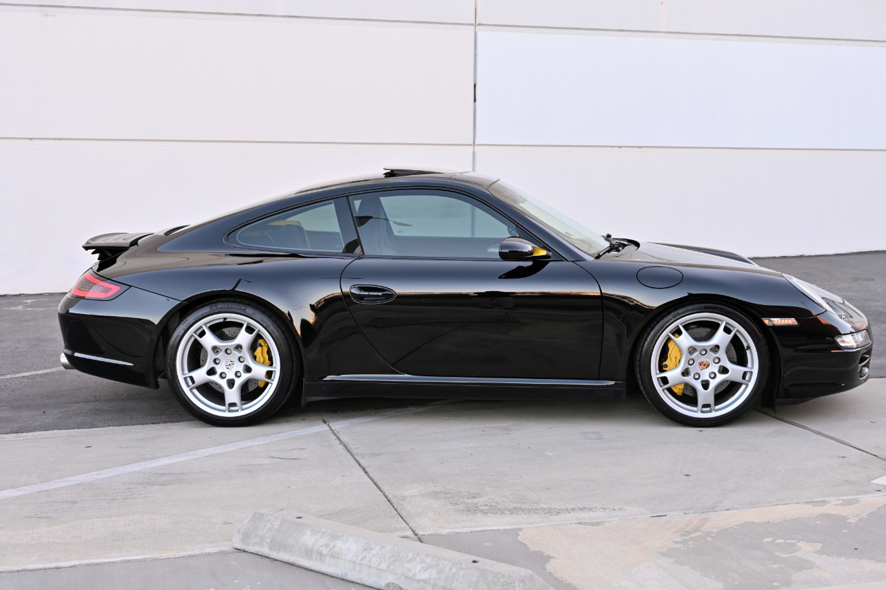 Porsche 911  2005