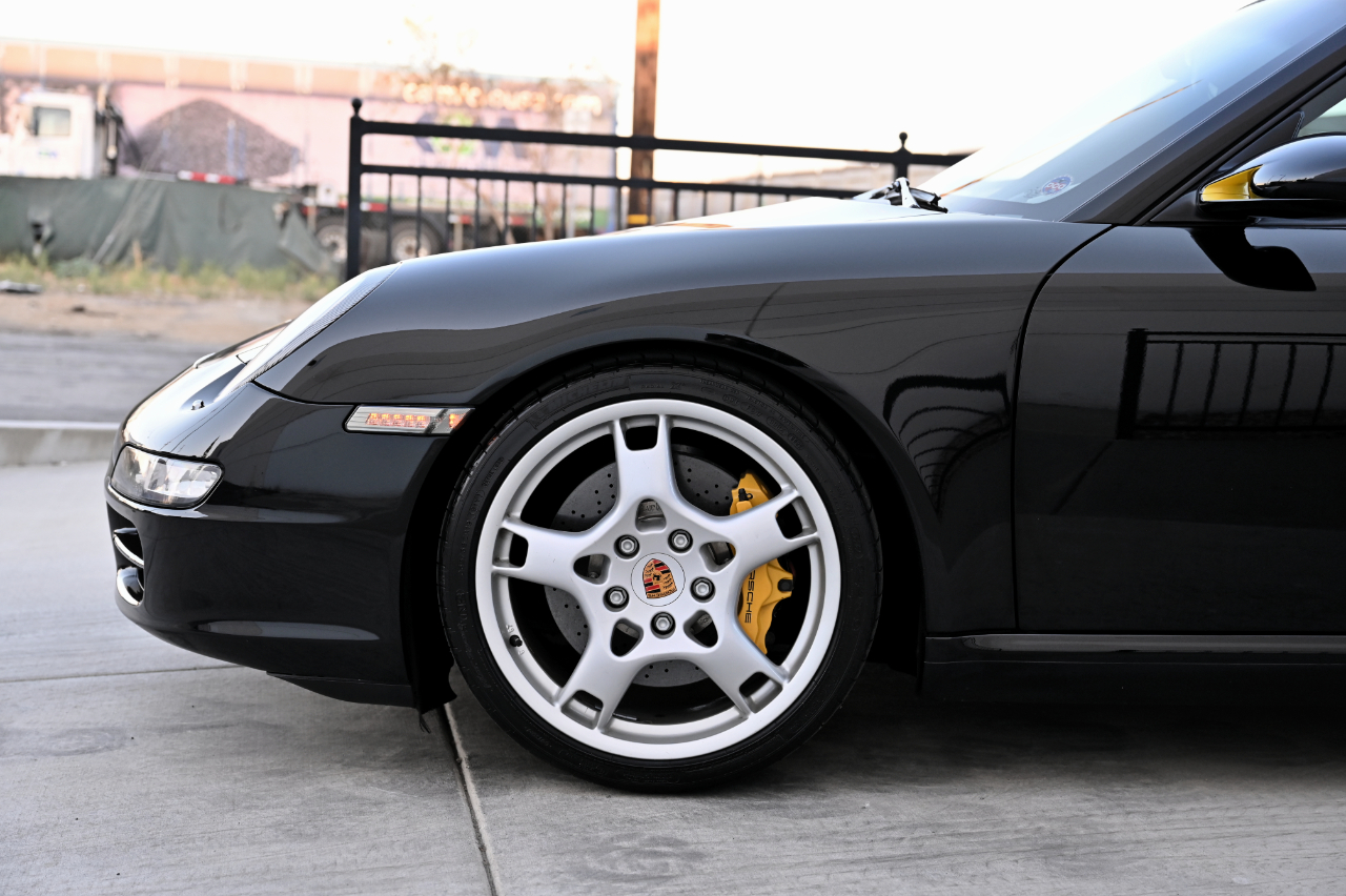 Porsche 911  2005
