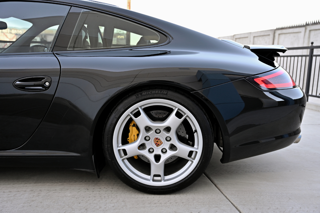 Porsche 911  2005